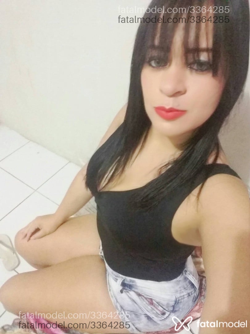 Acompanhante mulher morena (o) de olhos castanhos - Melissalaura