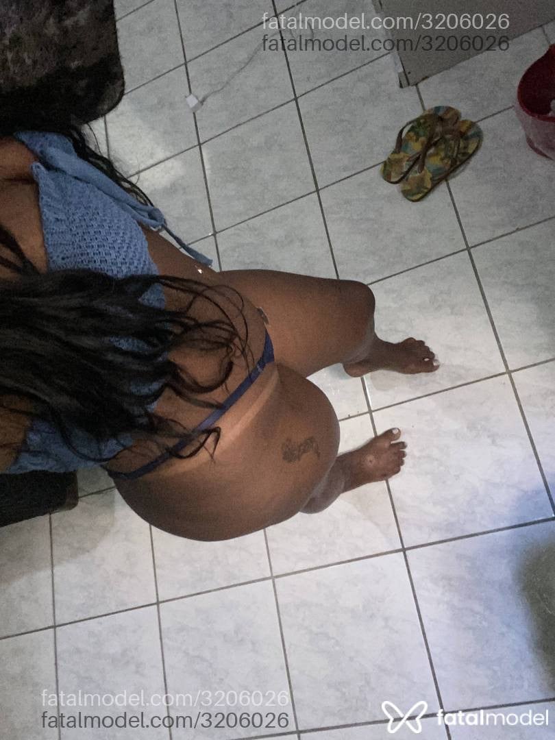 Acompanhante mulher com cabelo castanho de olhos pretos em São Mateus - Lara Reis