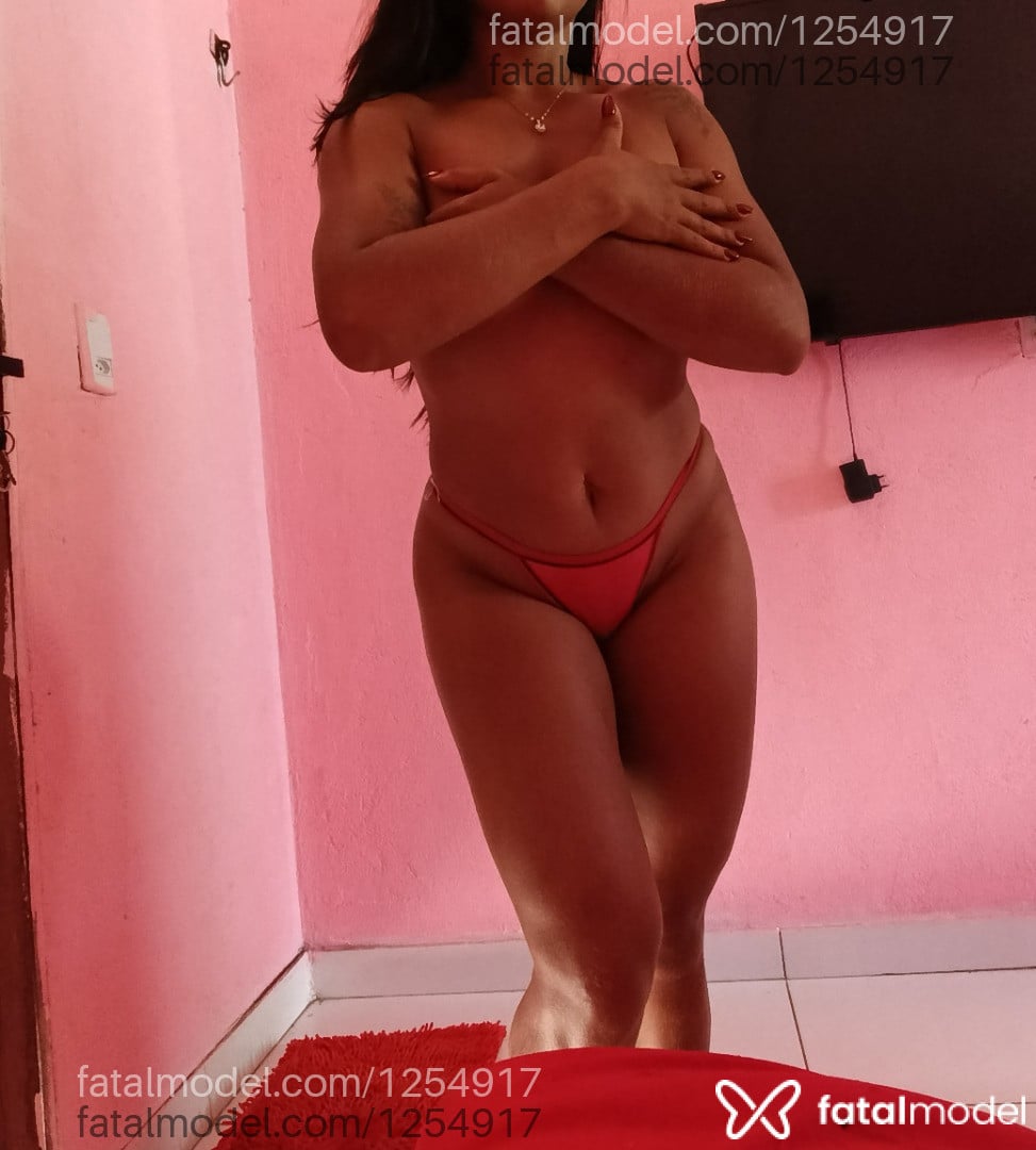 Acompanhante mulher morena (o) de olhos pretos - Negablack