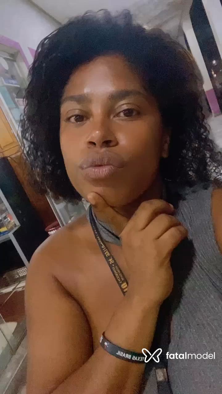Acompanhante mulher morena (o) de olhos castanhos - Morgana Acompanhante mulher morena (o) de olhos castanhos - Morgana