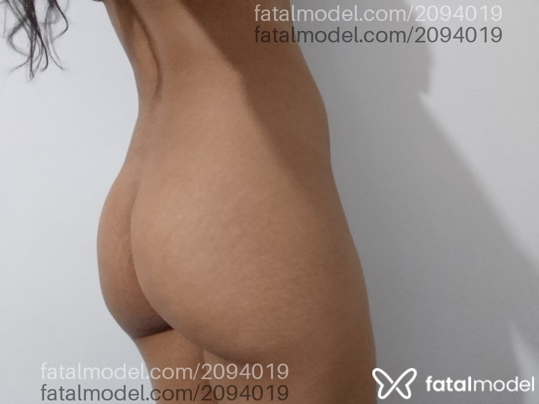 Acompanhante mulher com cabelo castanho de olhos pretos - Catherine