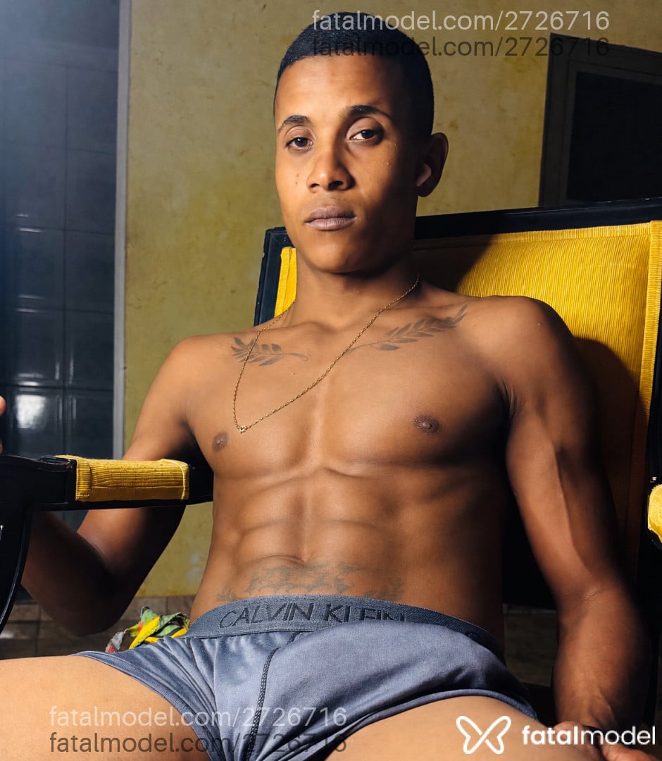 Acompanhante homem morena (o) de olhos mel - GBMORENO