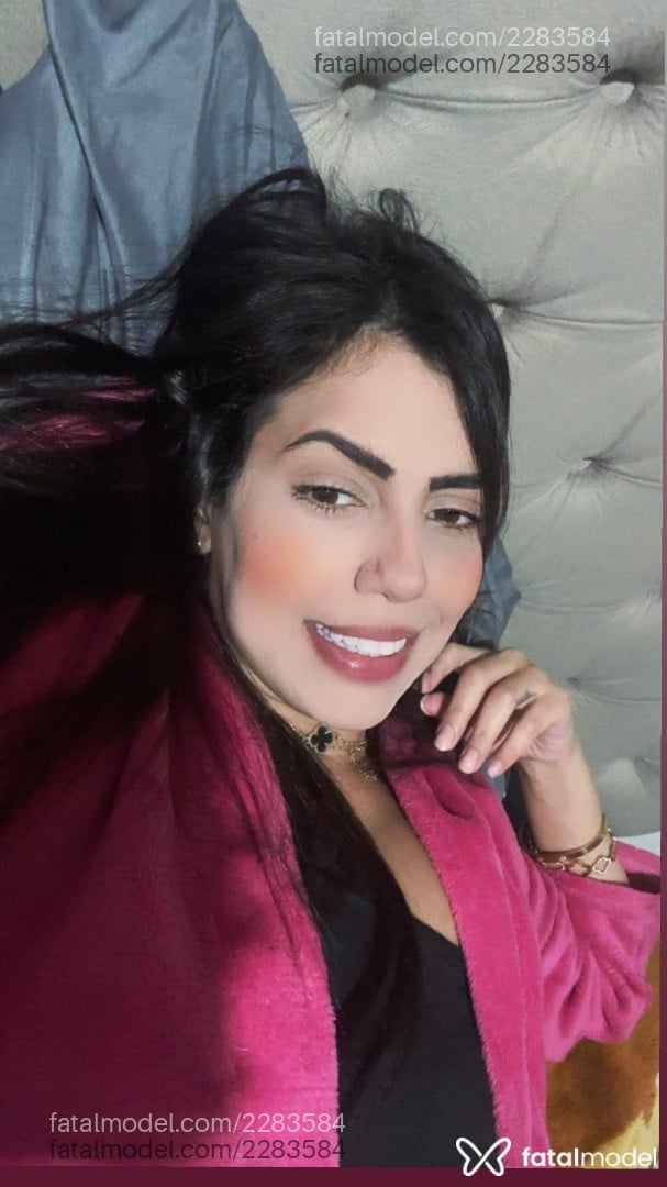 Acompanhante mulher morena (o) de olhos castanhos - Dani Meireles