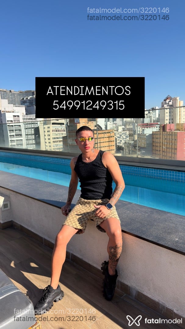 Acompanhante homem morena (o) de olhos castanhos - Jhonn