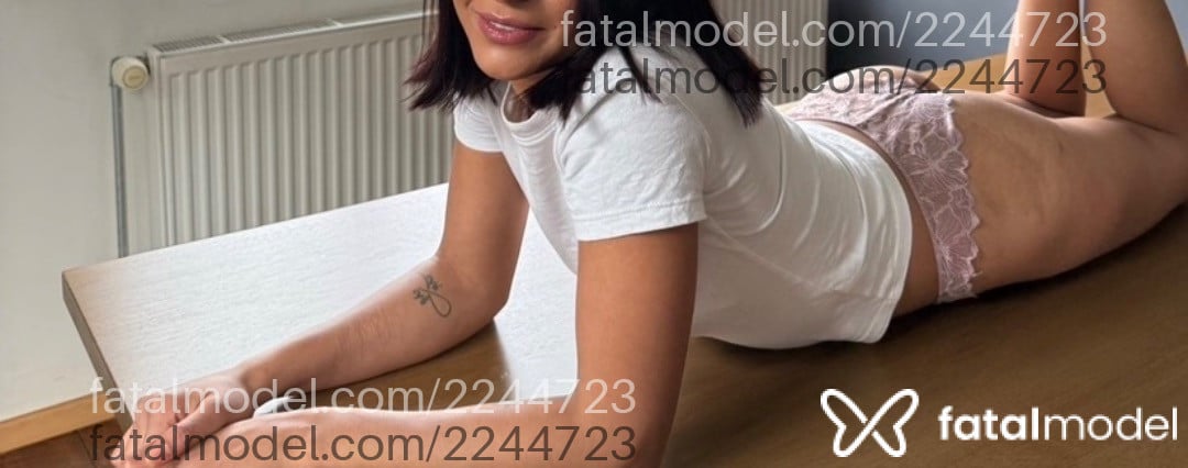 Acompanhante mulher morena (o) de olhos pretos - Sophia Torres
