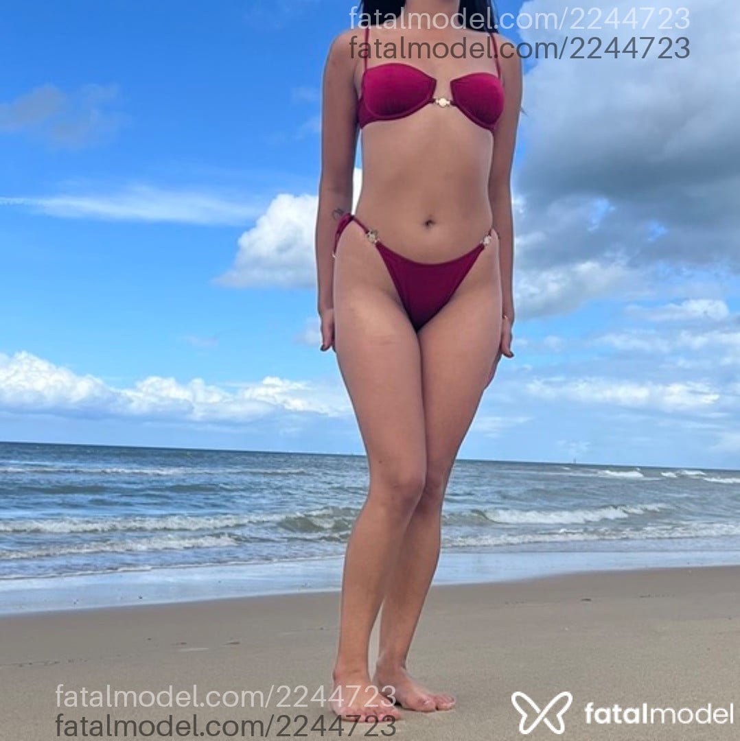 Acompanhante mulher morena (o) de olhos pretos - Sophia Torres
