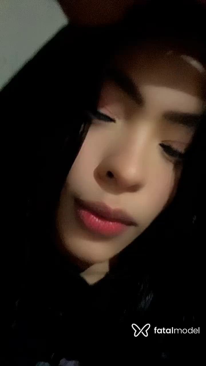 Acompanhante mulher morena (o) de olhos pretos - Ana Clara