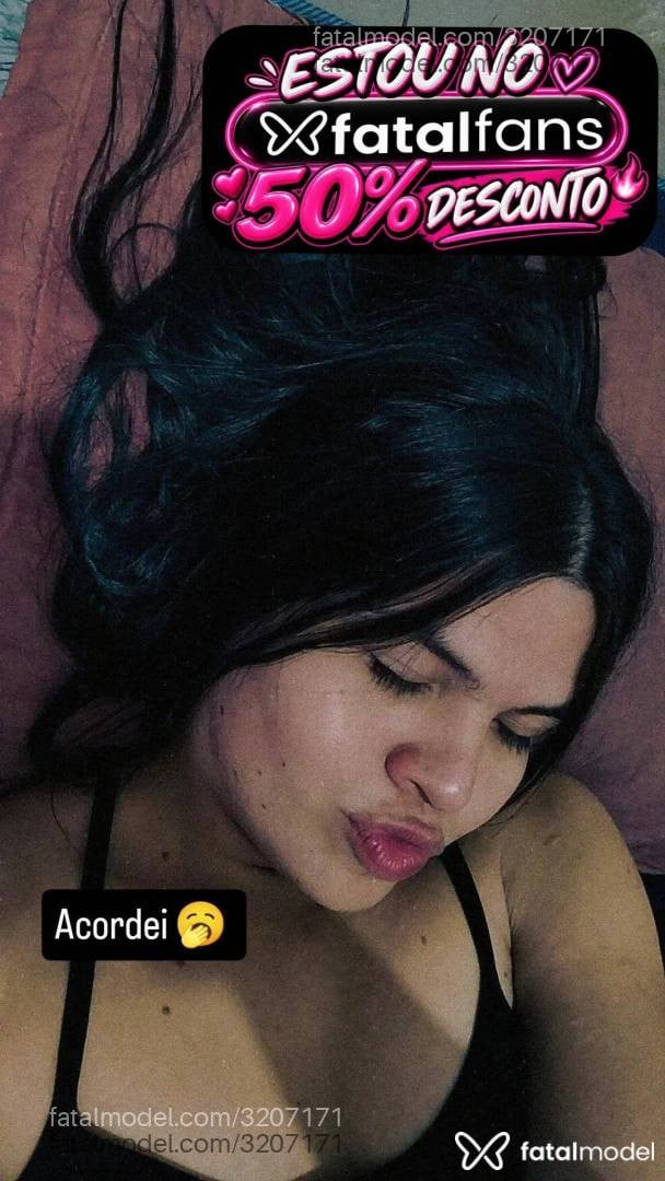 Acompanhante mulher trans morena (o) de olhos castanhos - Katter