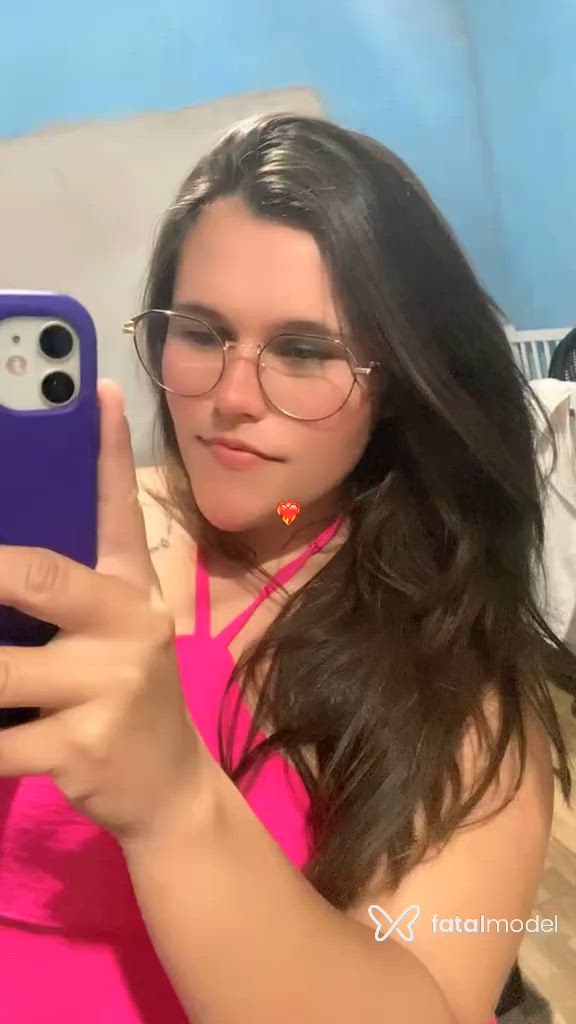 Acompanhante mulher com cabelo castanho de olhos castanhos - Rebeca