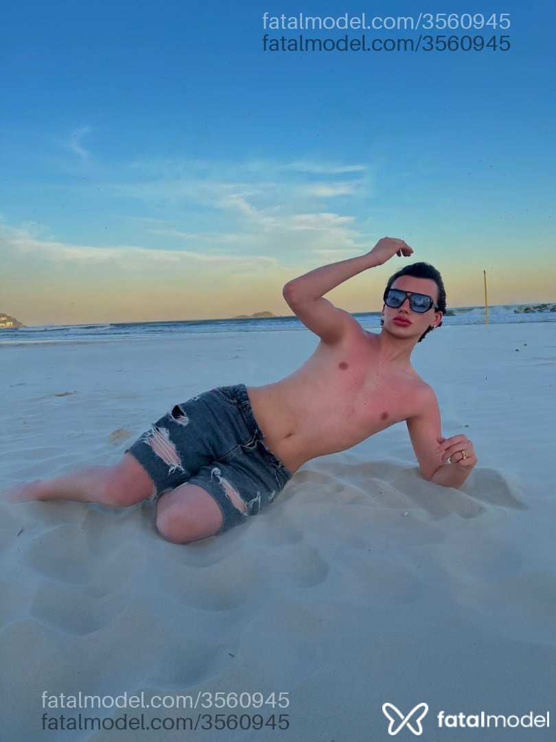 Acompanhante homem trans morena (o) de olhos castanhos - Gusttavo Souza
