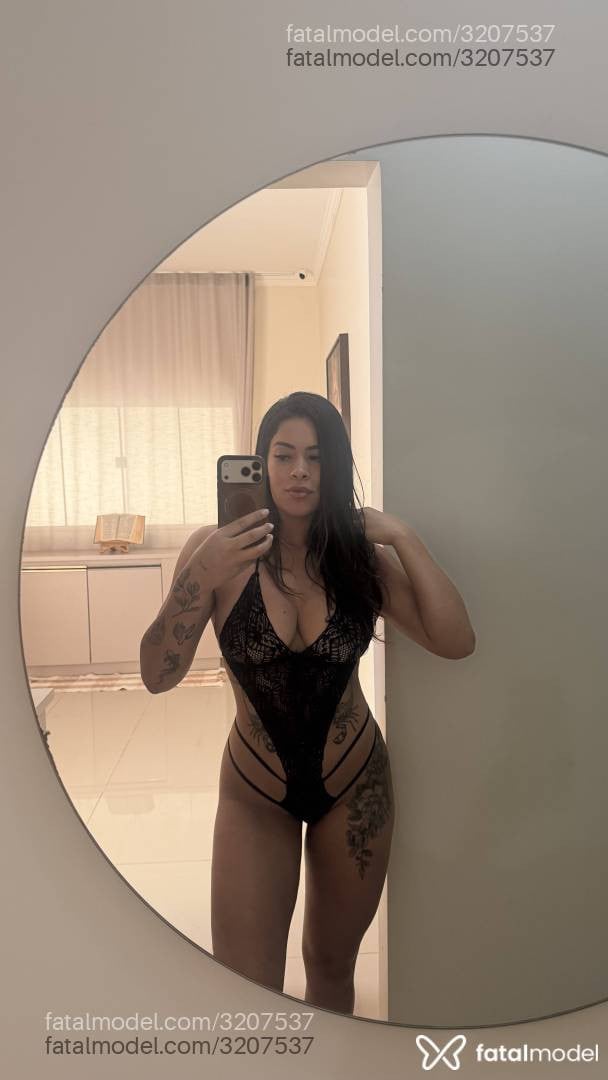 Acompanhante mulher morena (o) de olhos castanhos - Stefany