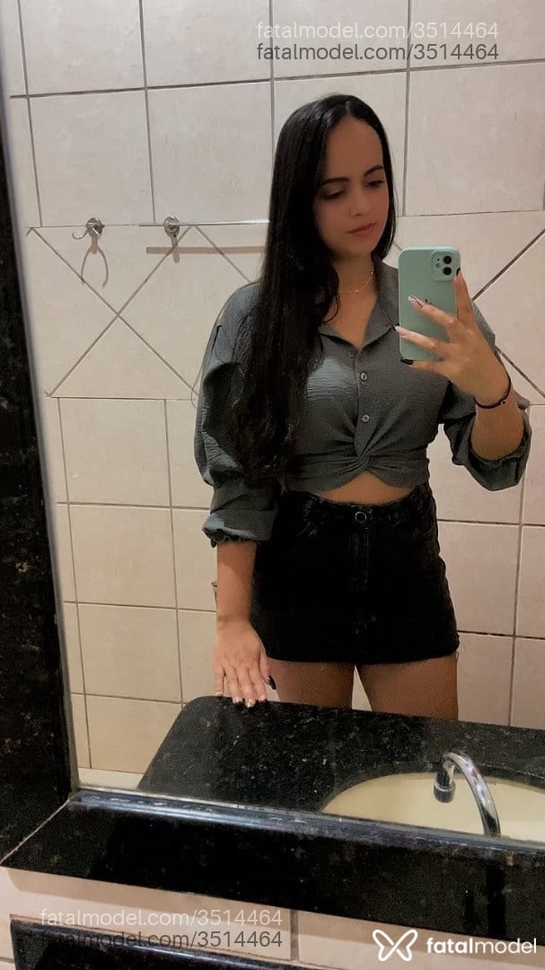 Acompanhante mulher morena (o) de olhos castanhos - Anny Louren