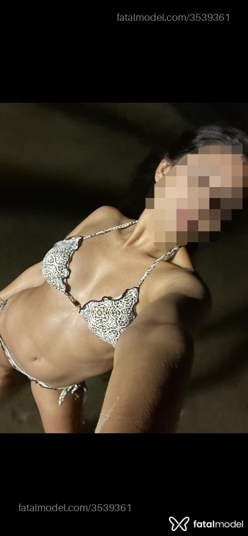 Acompanhante mulher morena (o) de olhos pretos - Agatha