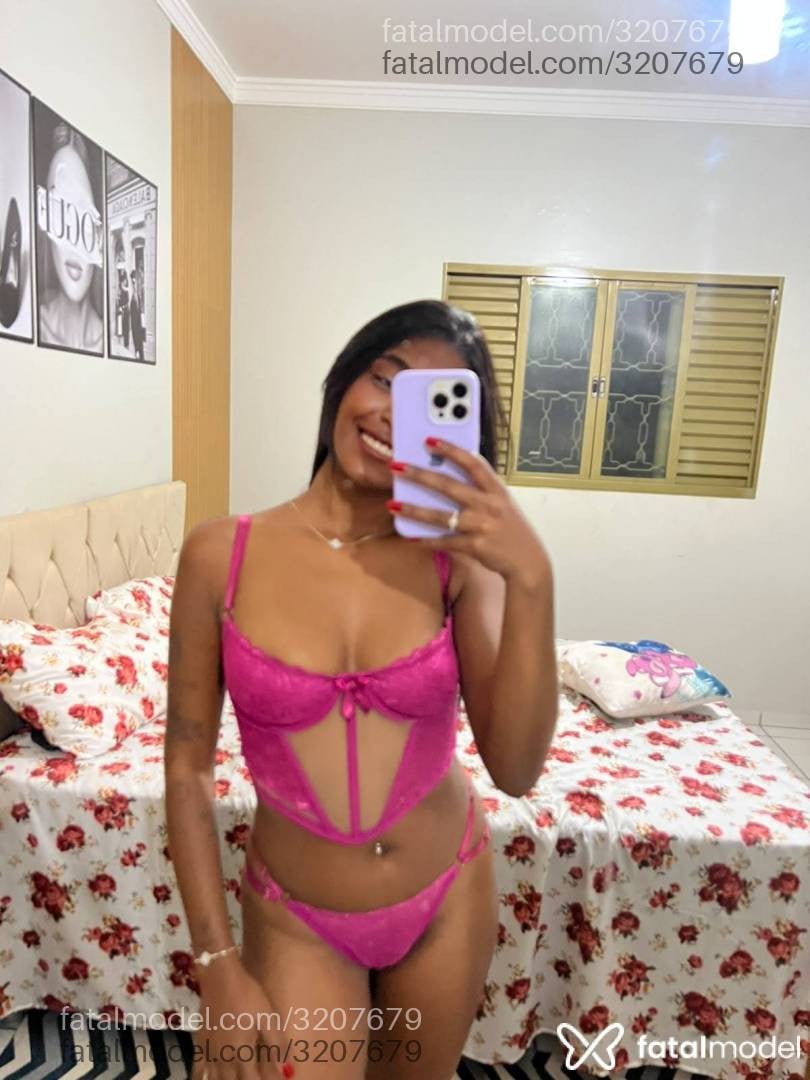 Acompanhante mulher morena (o) de olhos pretos em Uberlândia - Jéssica Campos