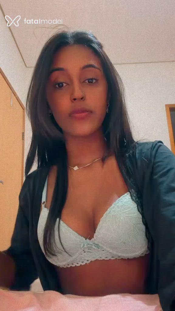 Acompanhante mulher morena (o) de olhos pretos em Jataí Acompanhante mulher morena (o) de olhos pretos em Jataí - Jéssica Campos