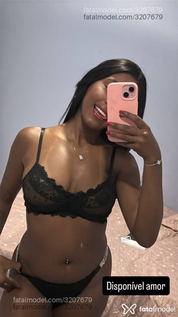 Acompanhante mulher morena (o) de olhos pretos - Jéssica Campos