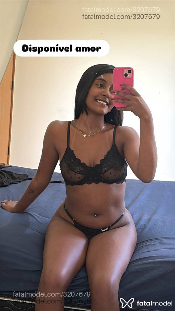 Acompanhante mulher morena (o) de olhos pretos - Jéssica Campos