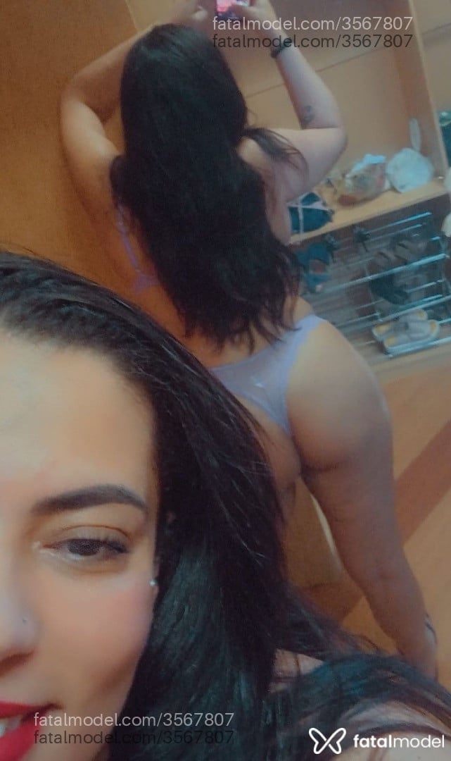 Acompanhante mulher morena (o) de olhos castanhos - Monica