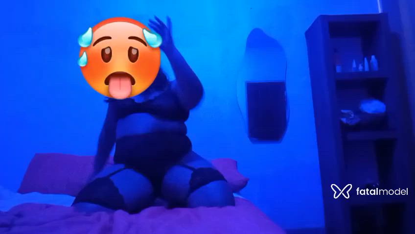 Acompanhante mulher morena (o) de olhos pretos - Bruna