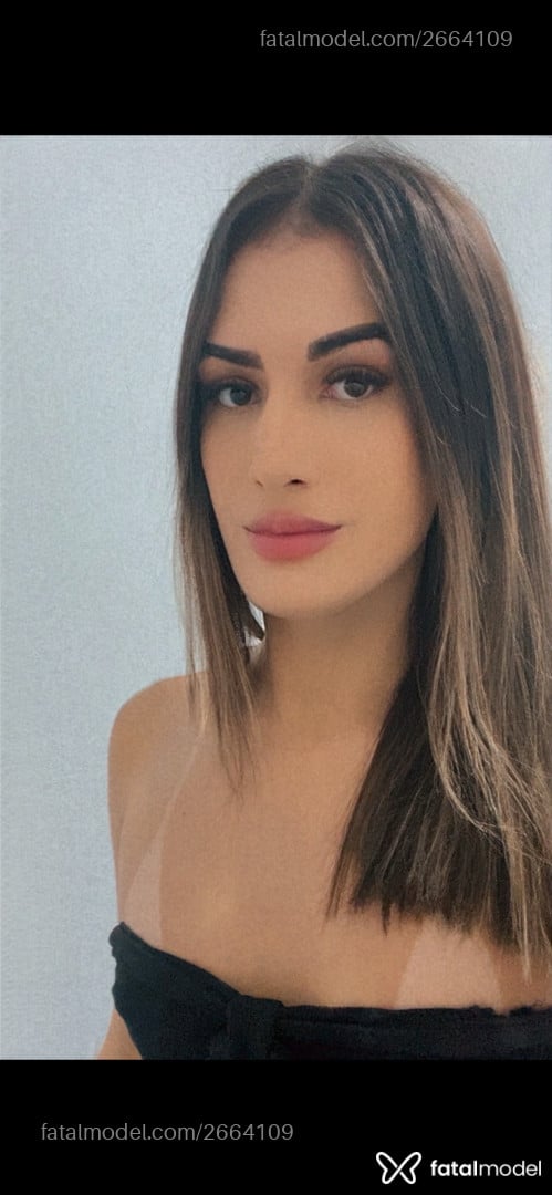 Acompanhante mulher trans loira (o) de olhos castanhos - Larissa Acompanhante mulher trans loira (o) de olhos castanhos - Larissa