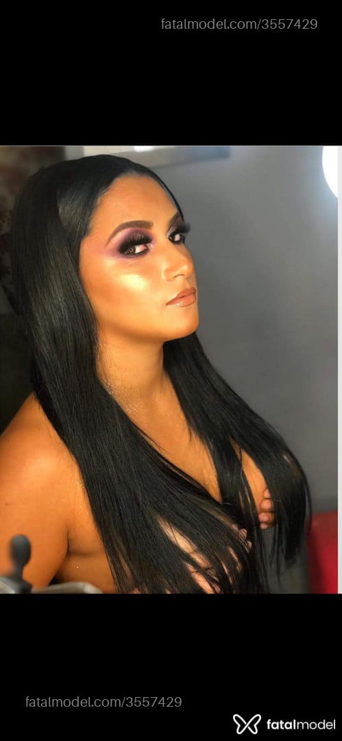 Acompanhante mulher morena (o) de olhos castanhos - Juliana