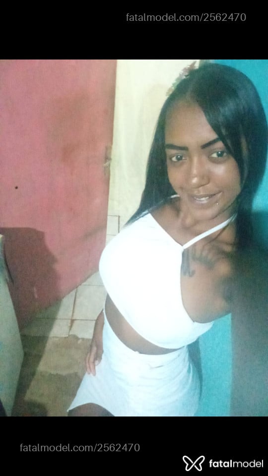 Acompanhante mulher com cabelo castanho de olhos castanhos - Milly Acompanhante mulher com cabelo castanho de olhos castanhos - Milly