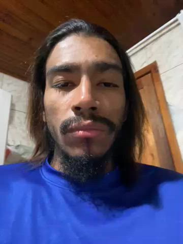 Acompanhante homem com cabelo castanho de olhos castanhos - Bruno Mineirin