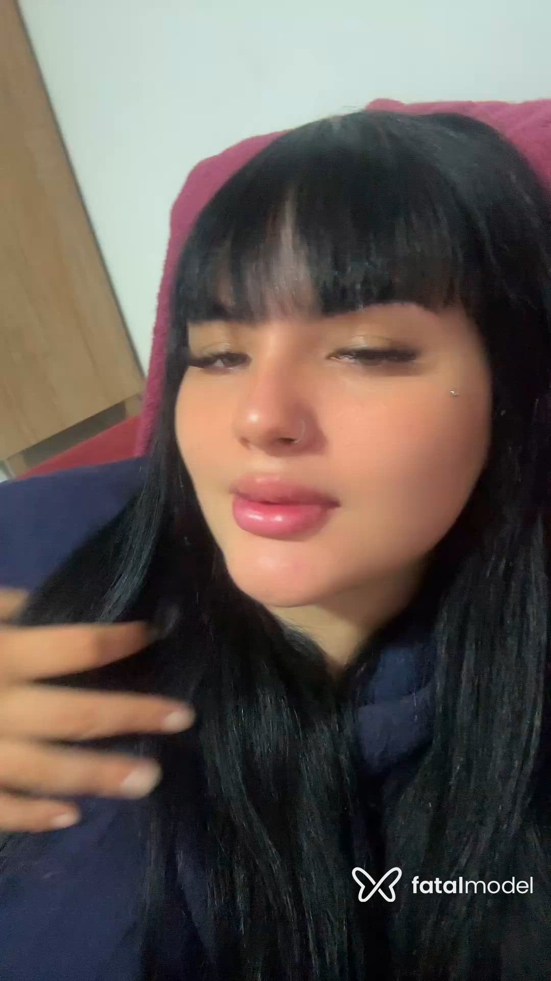 Acompanhante mulher morena (o) de olhos verdes - Bebella Acompanhante mulher morena (o) de olhos verdes - Bebella