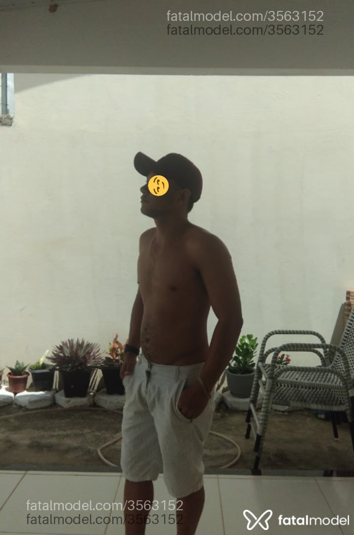 Acompanhante homem morena (o) de olhos pretos - Glendson
