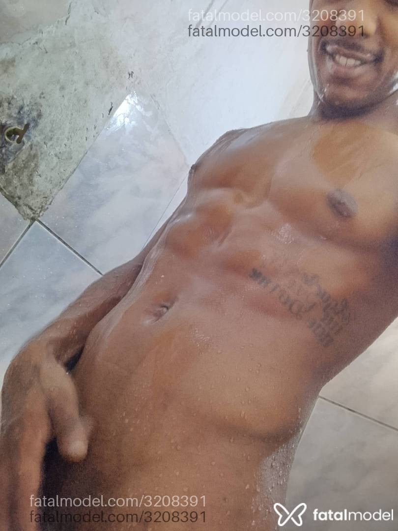 Acompanhante homem morena (o) de olhos pretos - Gabriel Acompanhante homem morena (o) de olhos pretos - Gabriel