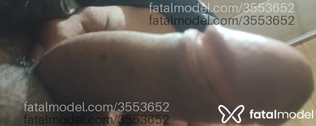 Acompanhante homem com cabelo castanho de olhos mel - Raulll