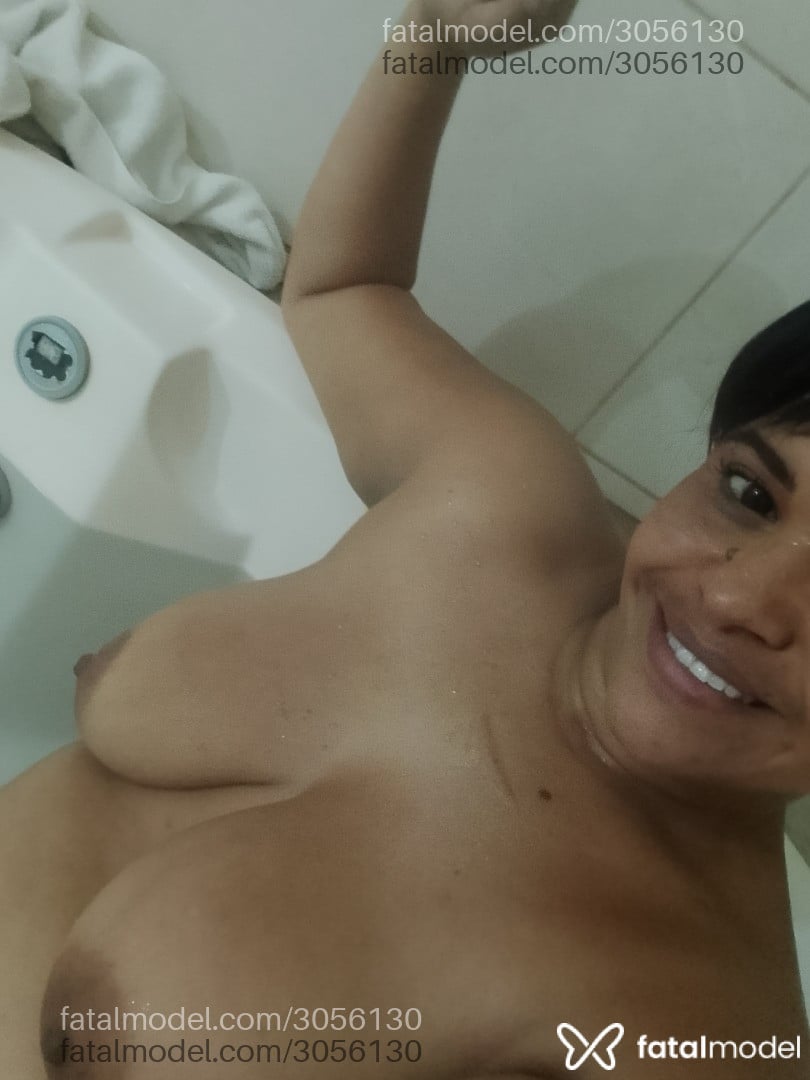 Acompanhante mulher morena (o) de olhos castanhos - Juliana