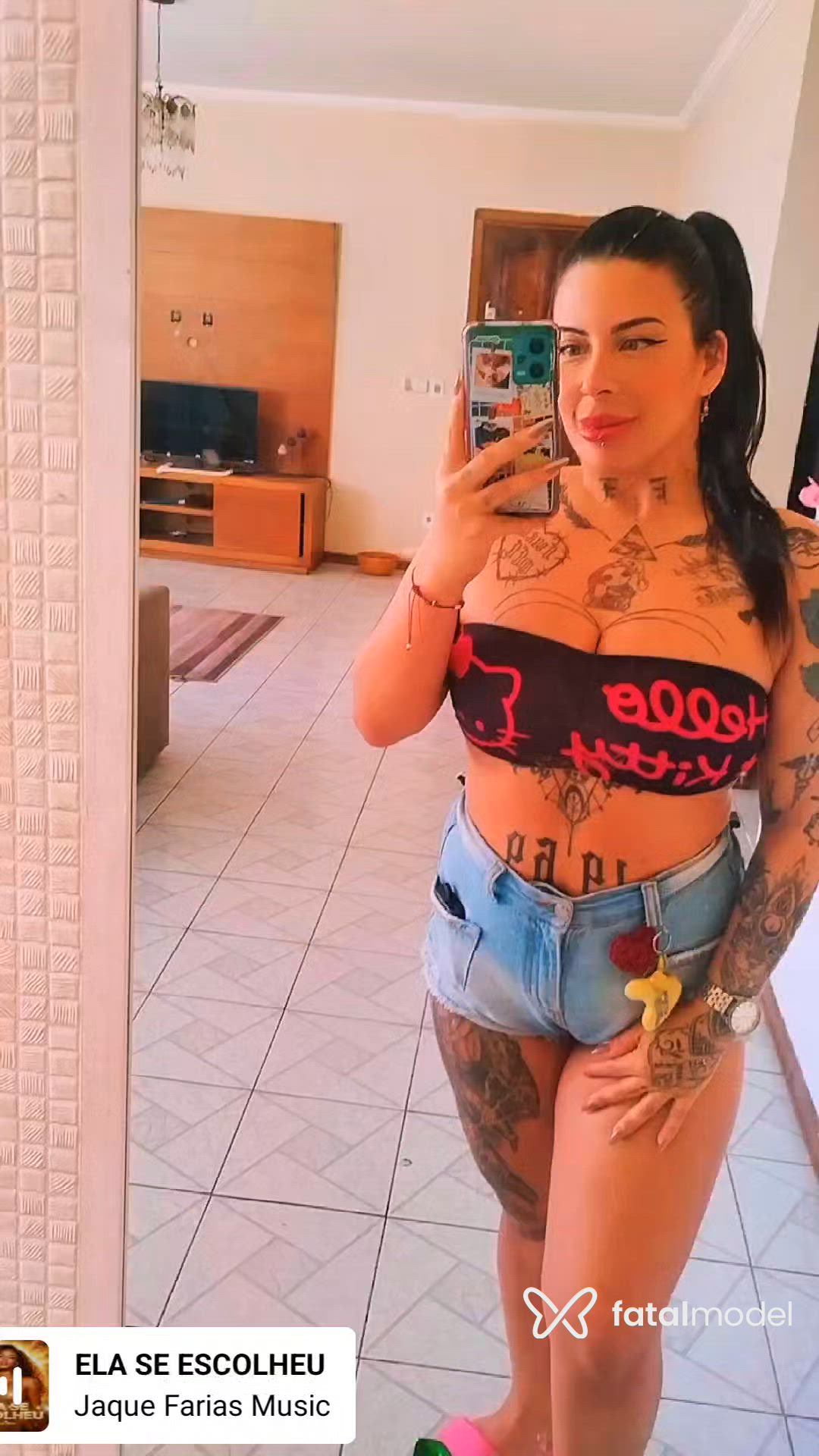 Acompanhante mulher com cabelo castanho de olhos castanhos - Luanna Acompanhante mulher com cabelo castanho de olhos castanhos - Luanna