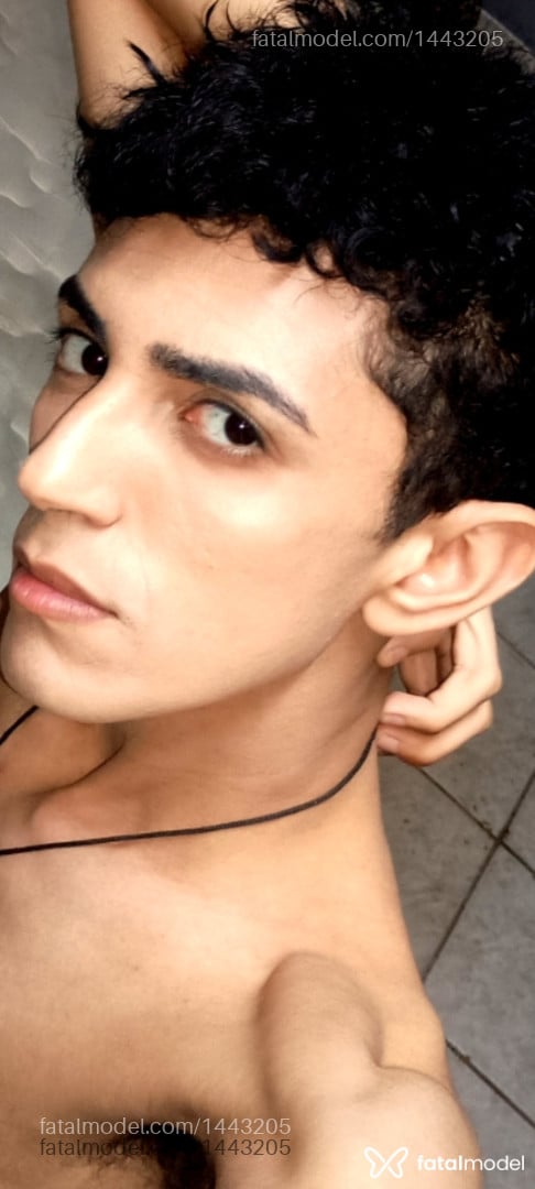 Acompanhante homem morena (o) de olhos pretos - Angel