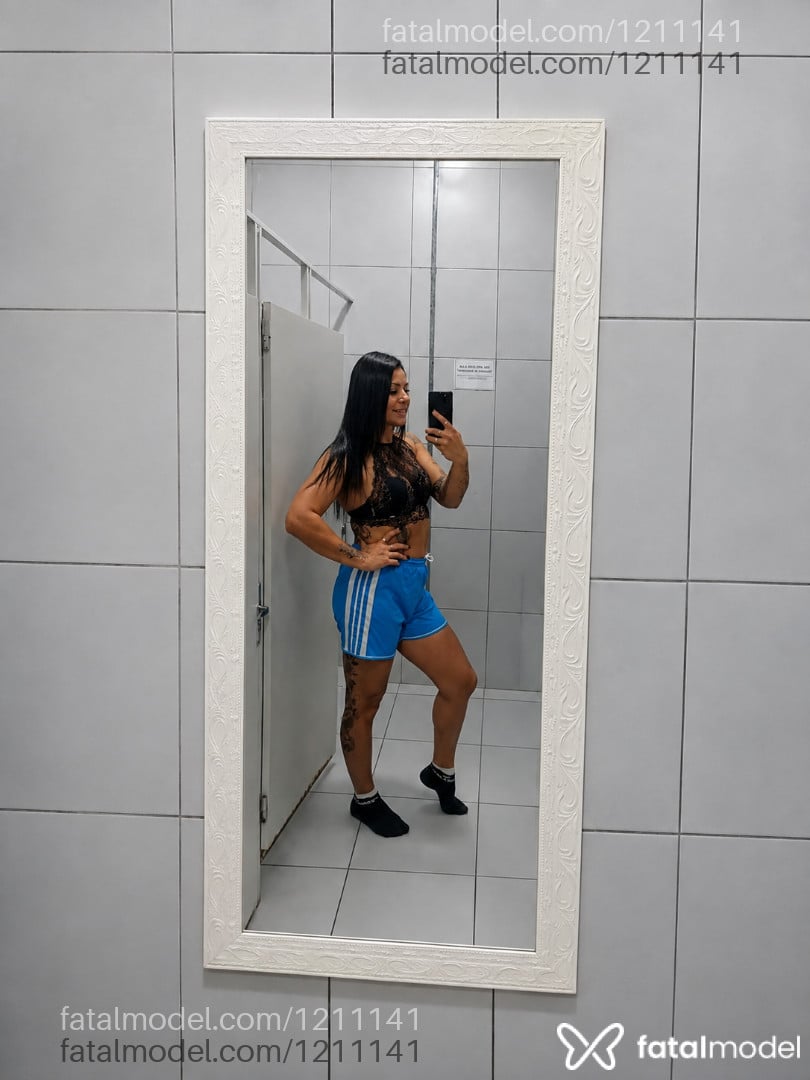 Acompanhante travesti morena (o) de olhos castanhos - Moniky