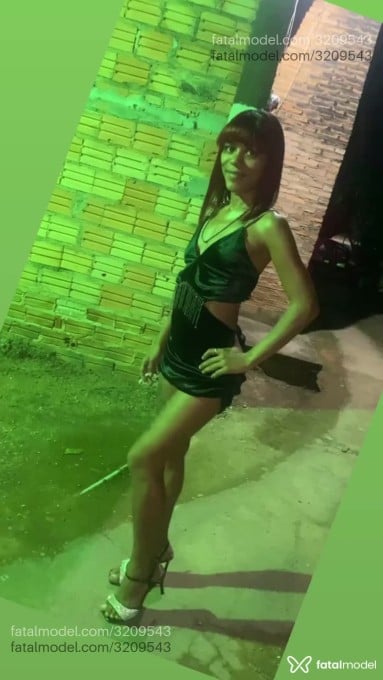 Acompanhante mulher ruiva (o) de olhos castanhos em Rondonópolis - Ruivinhagata