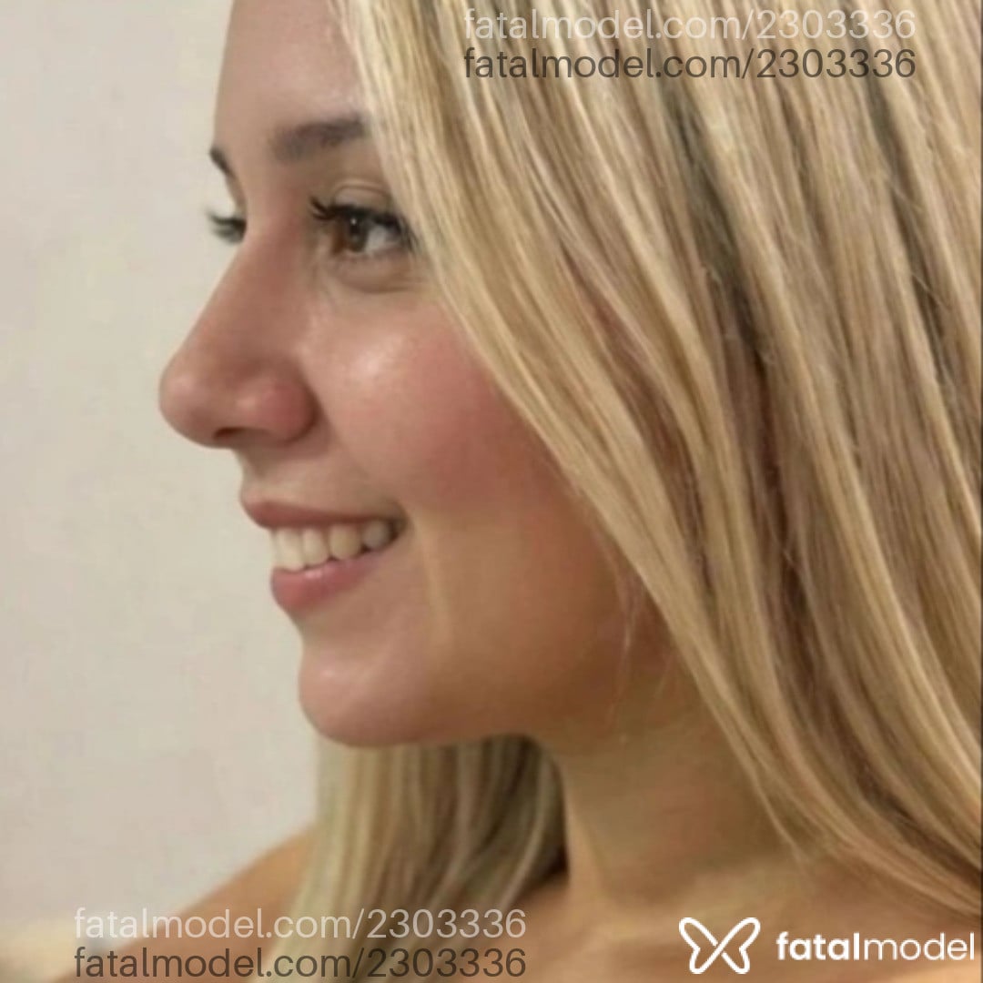 Acompanhante mulher trans loira (o) de olhos castanhos - Brunna Hepburn