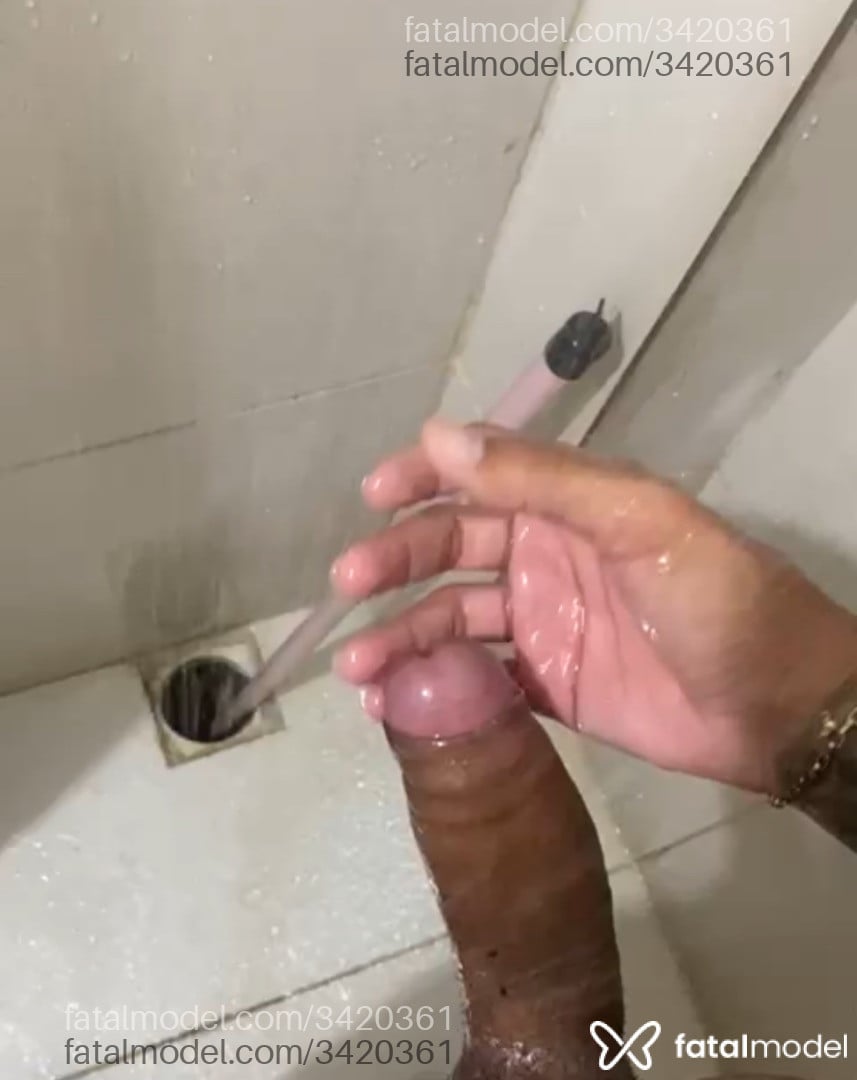 Acompanhante homem morena (o) de olhos castanhos - Igor