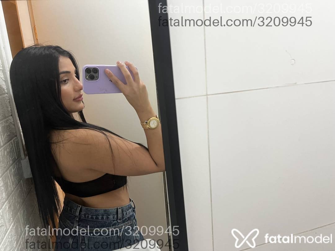Acompanhante mulher morena (o) de olhos pretos - Gabriella
