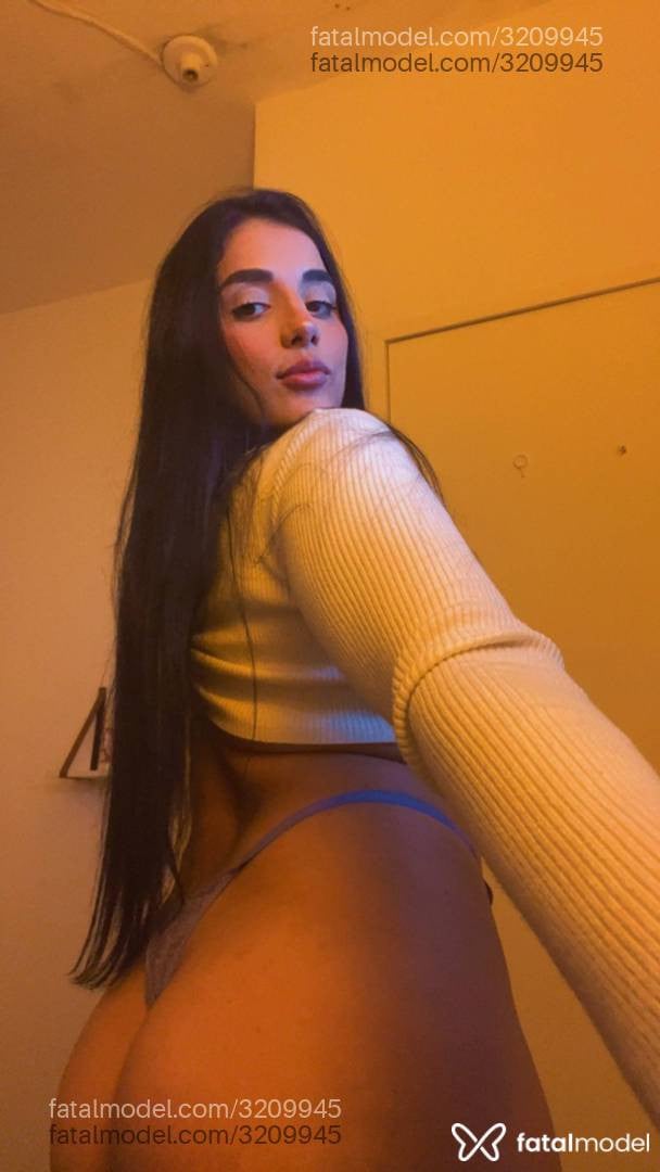 Acompanhante mulher morena (o) de olhos pretos - Gabriella