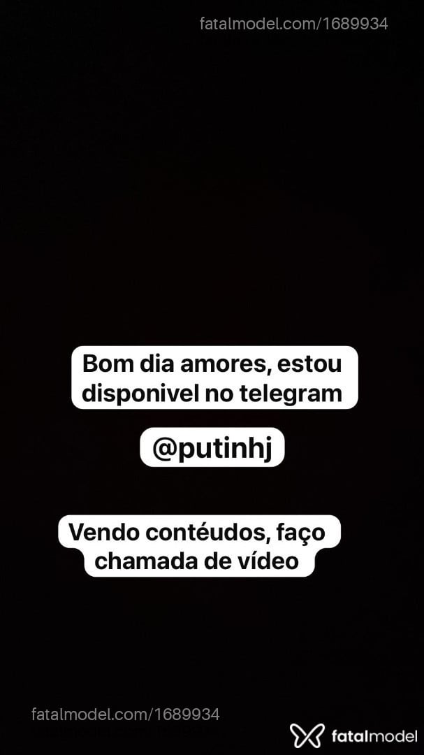 Acompanhante mulher trans morena (o) de olhos castanhos - Kefyra