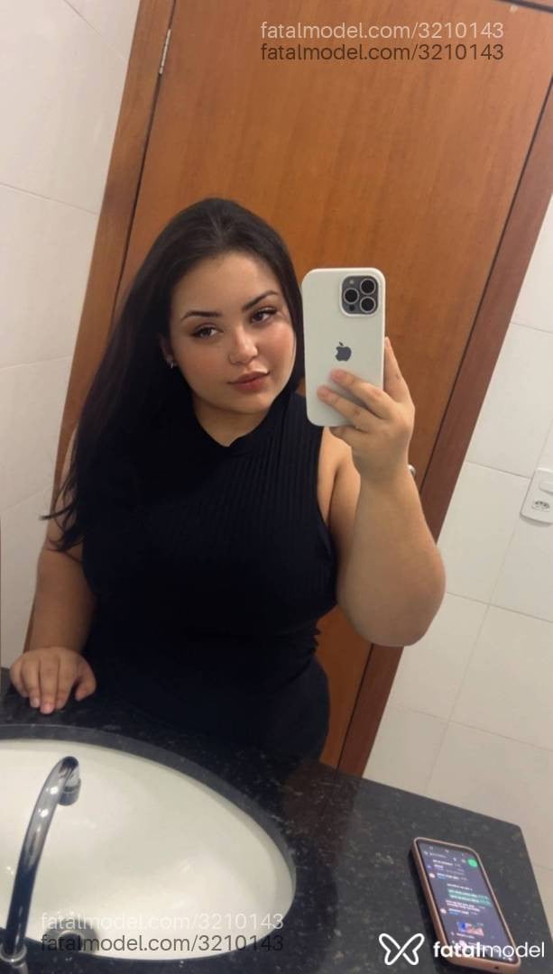 Acompanhante mulher com cabelo castanho de olhos castanhos em Rio Verde - Amanda