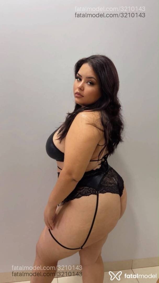 Acompanhante mulher com cabelo castanho de olhos castanhos - Amanda