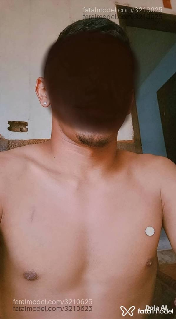 Acompanhante homem morena (o) de olhos castanhos - Ricardo