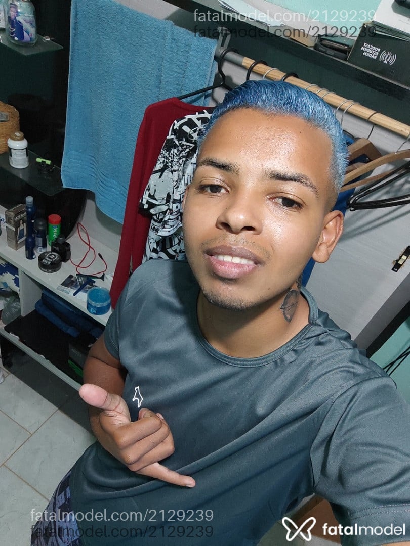 Acompanhante homem morena (o) de olhos pretos - Vinisbz