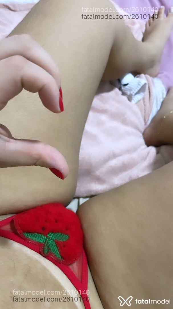 Acompanhante mulher morena (o) de olhos castanhos - Andrielle