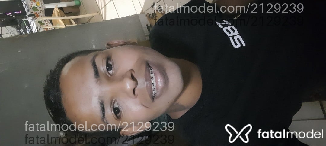 Acompanhante homem morena (o) de olhos pretos - Vinisbz