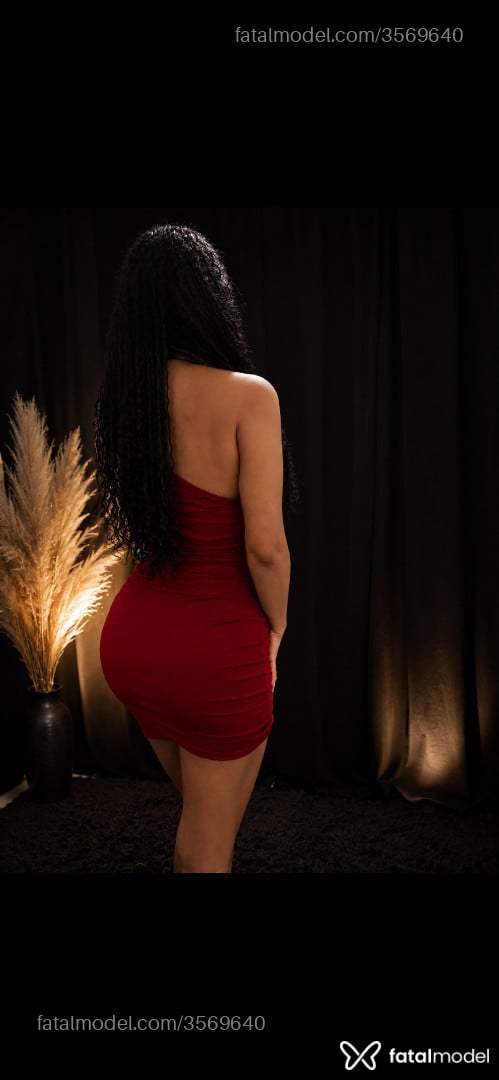 Acompanhante mulher morena (o) de olhos castanhos - Jadde Morena Acompanhante mulher morena (o) de olhos castanhos - Jadde Morena