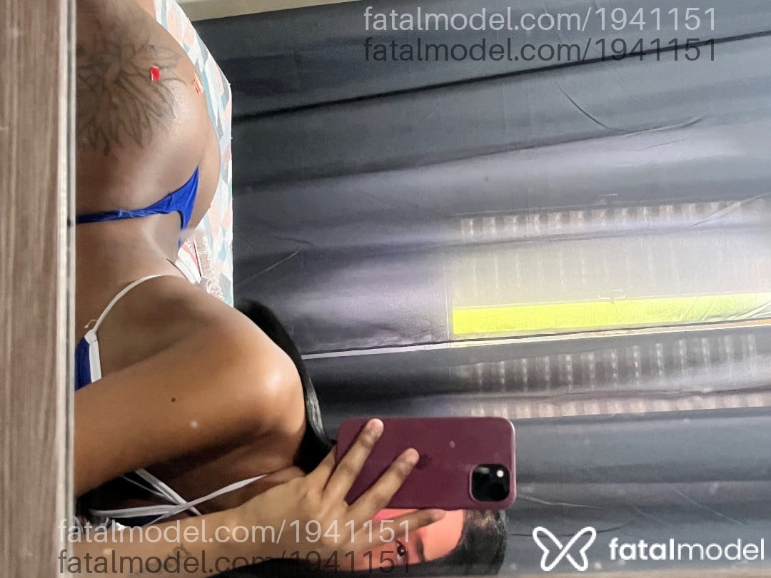 Acompanhante mulher trans morena (o) de olhos castanhos - Sayuri