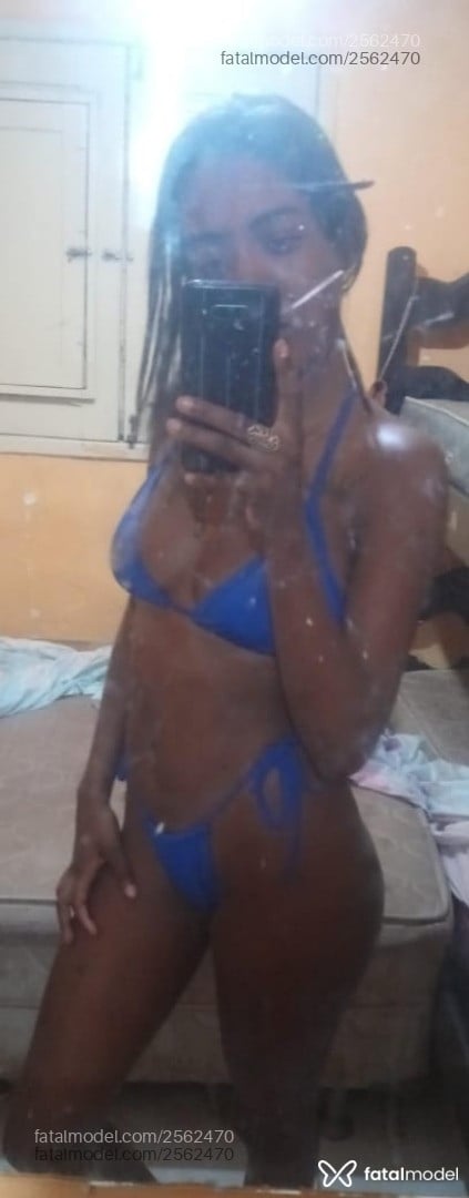 Acompanhante mulher com cabelo castanho de olhos castanhos - Milly Acompanhante mulher com cabelo castanho de olhos castanhos - Milly